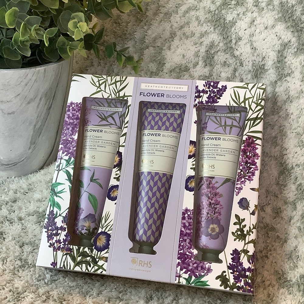 RHS Heathcote Ivory Flower Blooms Scented Hand Cream Trio NWT 3x1.01oz